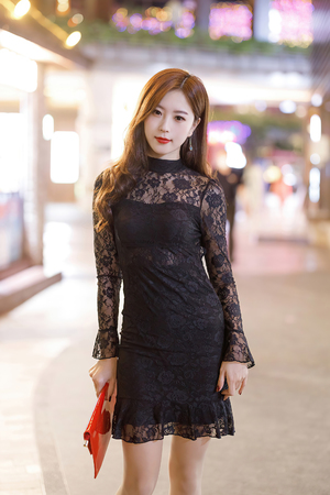 在线观看善良的女秘书