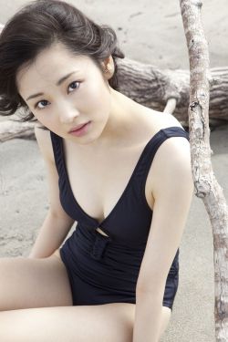 《强伦女教师2》HD