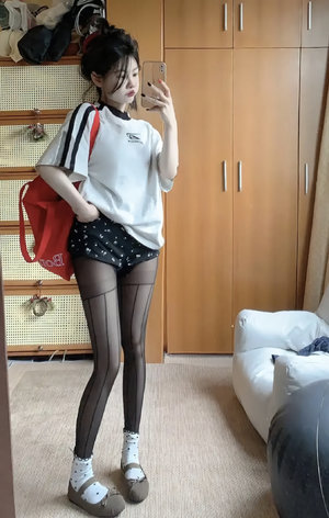 一家人柱子大姐二姐妈