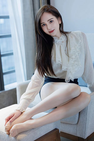 冰漪丰满奶牛大胆